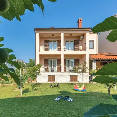 2 Bedroom Cozy In * Pula