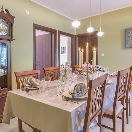Apartament 2 Bedroom Cozy In